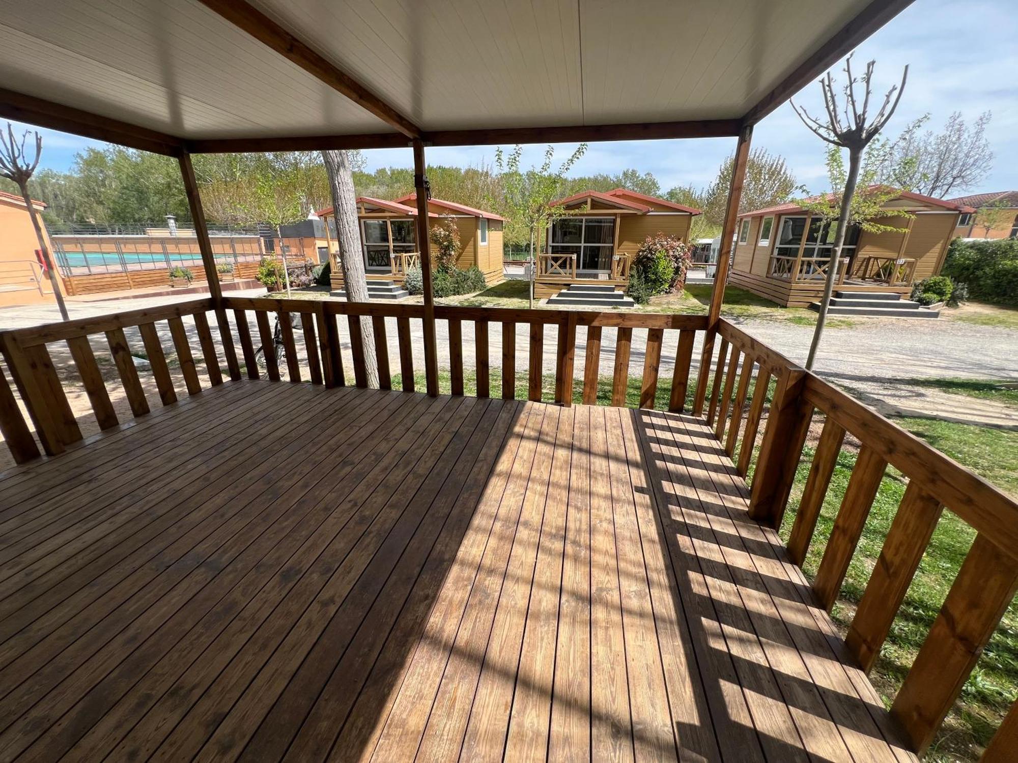 Camping Bungalow El Llac De Banyoles Porqueres Dış mekan fotoğraf