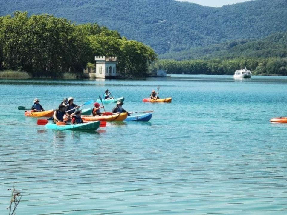 Camping Bungalow El Llac De Banyoles Porqueres Dış mekan fotoğraf